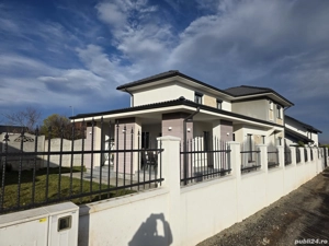 Vand casa individuala 4 camere 3 bai