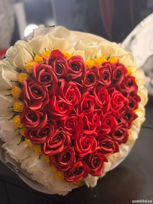 Buchet in forma de inima  - imagine 4