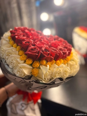 Buchet in forma de inima  - imagine 2