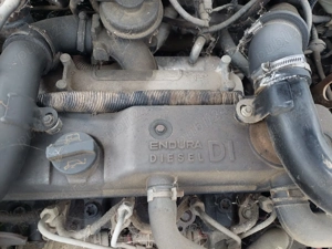 Vând ford focus pentru dezmembrari 