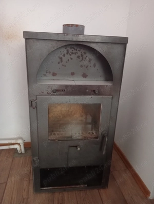 Vând 2 șeminee cu recuperatoare si burlane