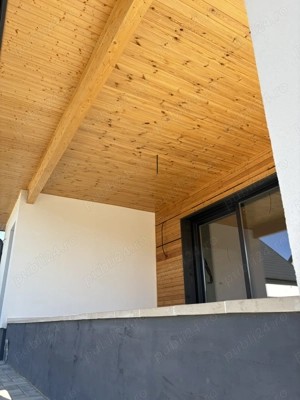 Case pe structura de lemn - imagine 5