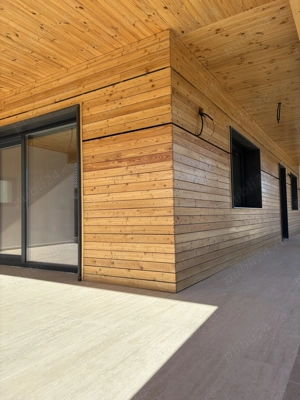 Case pe structura de lemn - imagine 9