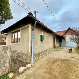 Casa individuala cu 4 camere, 300 mp teren, zona Centru