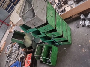 Cutii din metal si cutii plastico