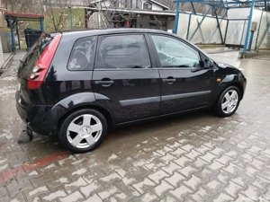 Ford fiesta impecabil  - imagine 4