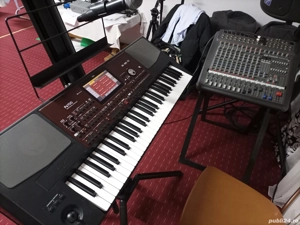 Orga Korg pa700