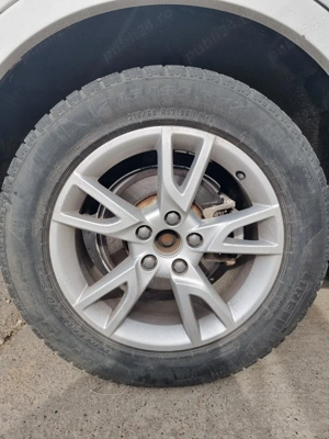 Anvelope Pireli  215 60 17 de iarnă cu jante din aliaj - imagine 2