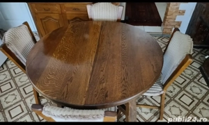 Masa din lemn masiv extensibil cu 6 scaun tapitate 