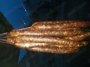 Vand cârnați de casa afumati