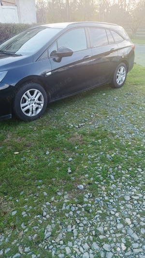 Opel Astra Sport Tourer 1.5 Diesel(105CP),Full Option,kilometri reali. - imagine 3