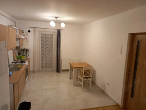 Vand apartament finisat de 2 camere situat la etaj intermediar,  44mp, cu parcare in Floresti. - imagine 4