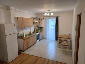 Vand apartament finisat de 2 camere situat la etaj intermediar,  44mp, cu parcare in Floresti. - imagine 6