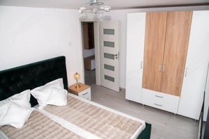 Inchiriez apartament , 2 camere , semidecomandat , etaj 4 , Splaiul 1 decembrie , cu vedere superba - imagine 8