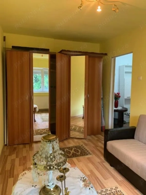 Inchiriez apartament , 3 camere , semidecomandat , zona strand ,  etaj 2 - imagine 8