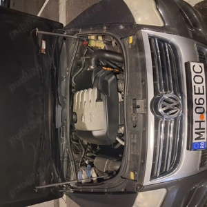 Vand vw touareg 2.5 din anul 2009 cu volanul pe partea dreapta - imagine 4