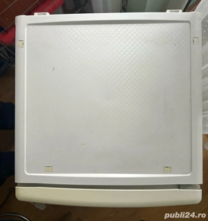 Lada Frigorifica 3 seatare