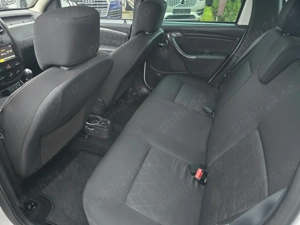Dacia Duster 1.5 DCI 110 CP - imagine 10
