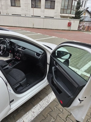 Skoda Octavia Combi Diesel 1.6 TDI DSG Style - imagine 8