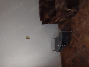 Închiriez garsonieră 