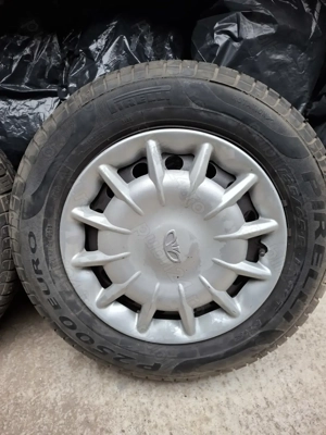 Vând două seturi de roți auto cu anvelope - imagine 2