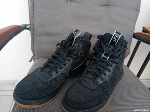 nike marime 43 lunar force 1 in stare perfectă 
