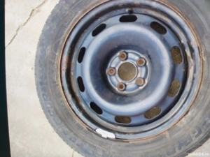 cauciucuri cu genți in 5 găuri 195-60-R15 