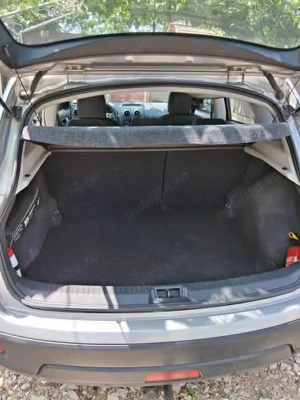 Vînd Nissan Qashqai 1,5 DCI 110 CP - imagine 4
