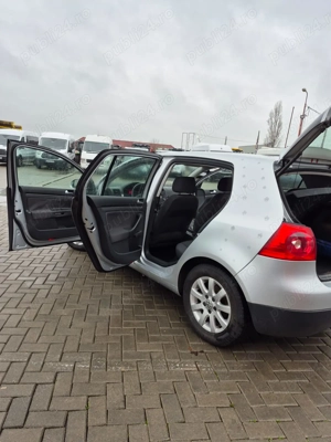 Vând  Golf 5 ,19 tdi 2006 - imagine 3