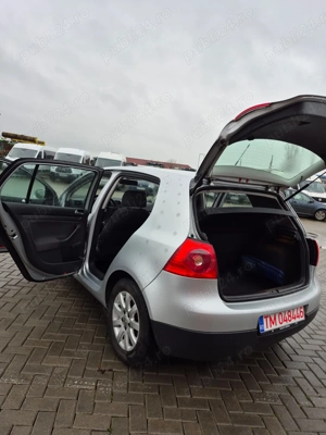Vând  Golf 5 ,19 tdi 2006 - imagine 5
