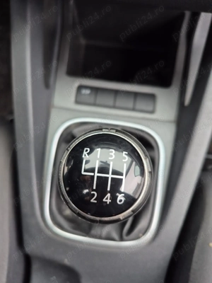 Vând  Golf 5 ,19 tdi 2006 - imagine 10