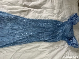 Rochie de seară nou-nouță