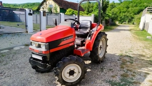Tractor Mitsubishi MT240