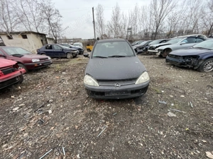 Dezmembrez Opel Corsa C 1.2 Z12XE 55kW 75CP an 2002 - imagine 3