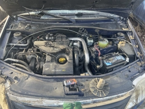 Dezmembrez Dacia Logan I facelift 1.5 dCi Euro5 55kW 75CP FAP an 2011 - imagine 4