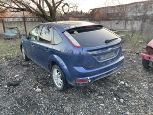 Dezmembrez Ford Focus II Facelift Hatchback 1.6 TDCi 80kW 109CP an 2010 - imagine 4