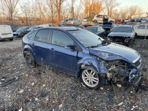 Dezmembrez Ford Focus II Facelift Hatchback 1.6 TDCi 80kW 109CP an 2010 - imagine 5