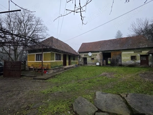 Casă tradițională în localitatea Vărmaga, județul Hunedoara - imagine 7