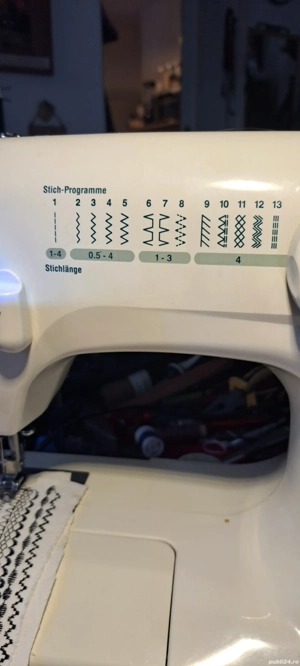 Vînd mașina de cusut 