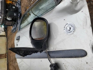 De vânzare geam peugeot 206