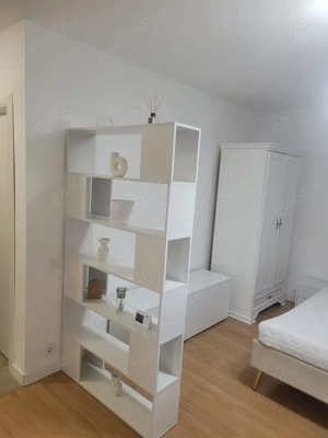 Inchiriez apartament cu o camera, in zona centrala,etaj 1 - imagine 2