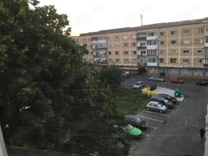 Schimb apartament cu 2 camere de 62 mp cu casa în Lugoj sau în apropriere de Lugoj.