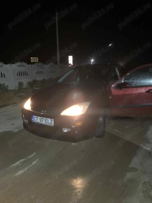 Vând Ford Focus 1.6 benzina  - imagine 2