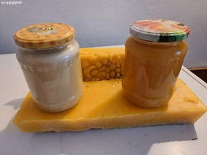 Vând miere de albine