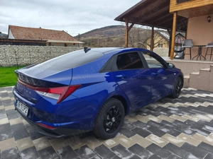 Hyundai Elantra  - imagine 3