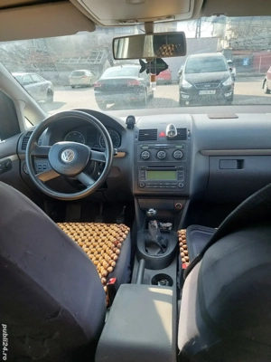 Vând Vw Touran 2005 - imagine 2