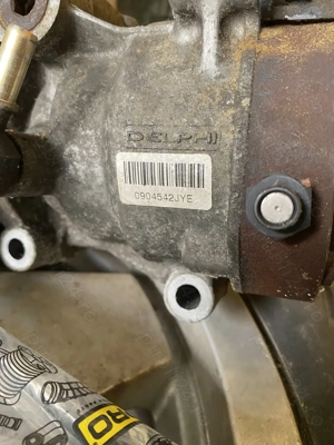 Pompa injectie inalta presiune Renault - imagine 3