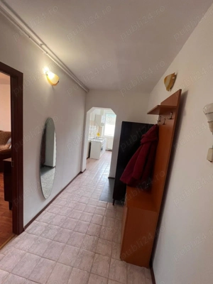 Apartament in Vulcan (Hunedoara), ultracentral, mobilat - imagine 6