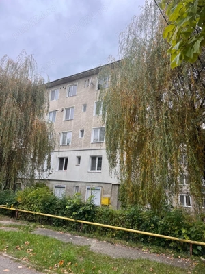 Apartament in Vulcan (Hunedoara), ultracentral, mobilat - imagine 8