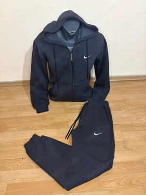 Treninguri Nike compleuri Herm s. Mai multe detalii în privat!! A